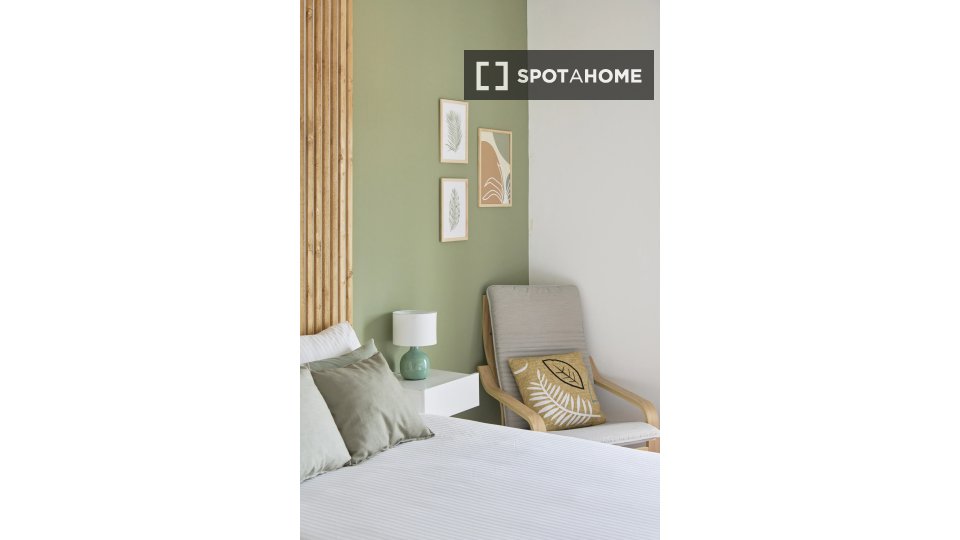 Double room Lisbon, 7 beds — photo 9