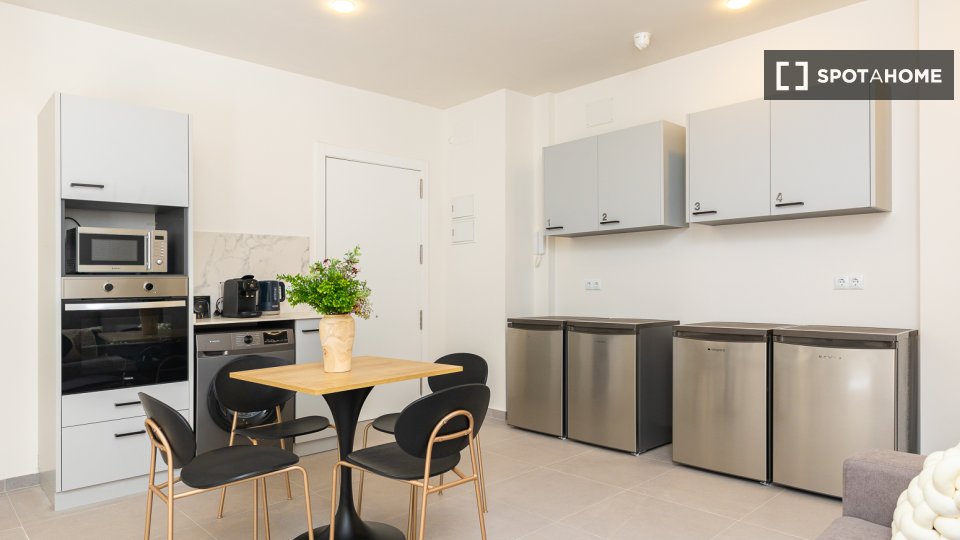 Double room Valencia, 4 beds — photo 65