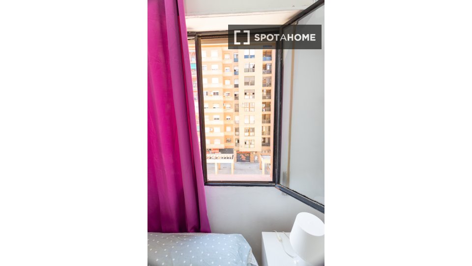 Double room Valencia, 4 beds — photo 5