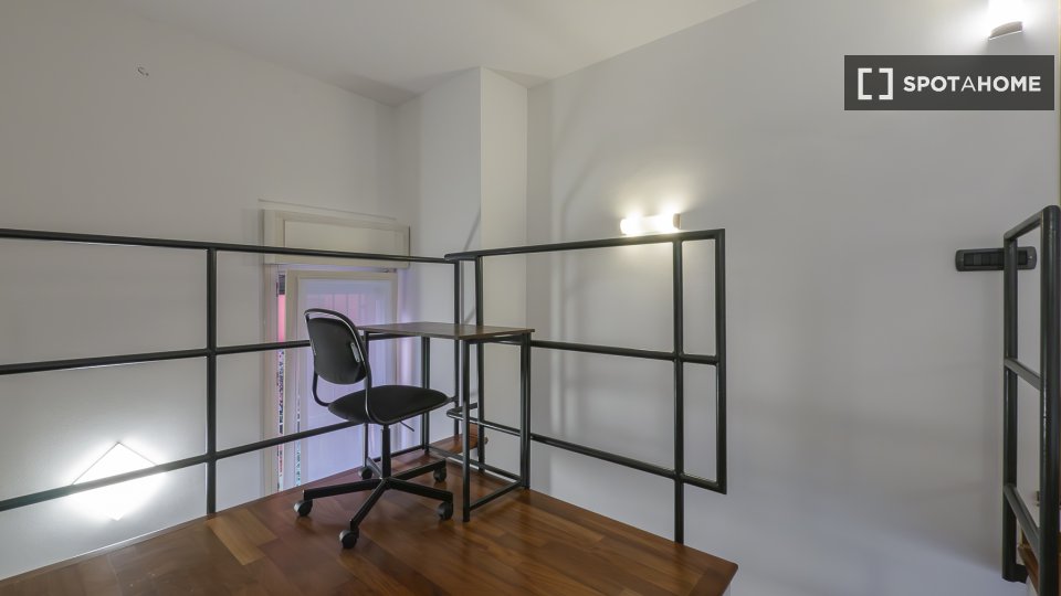 Apartment Milan, 1 bed, 37m² — photo 13