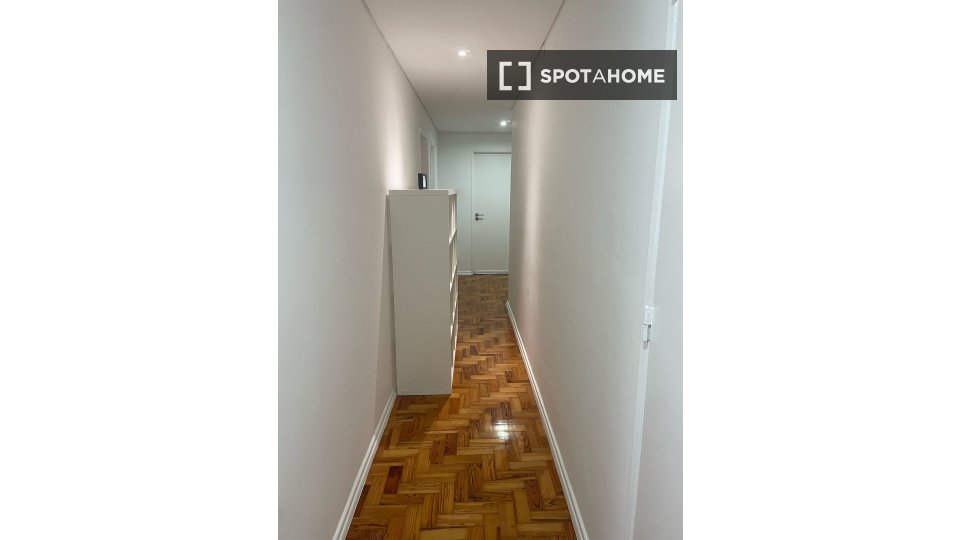 Double room Lisbon, 4 beds — photo 4