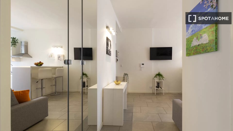 Apartment Milan, 1 bed — photo 7