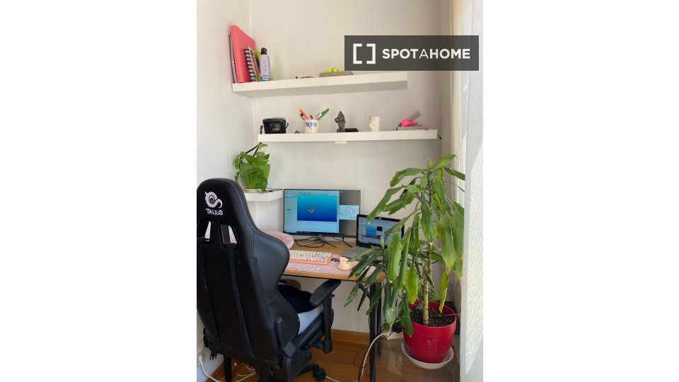 Double room Barcelona, 2 beds, 75m² — photo 16