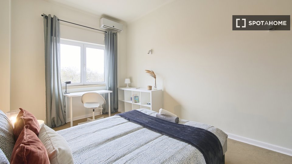 Double room Lisbon, 7 beds — photo 11