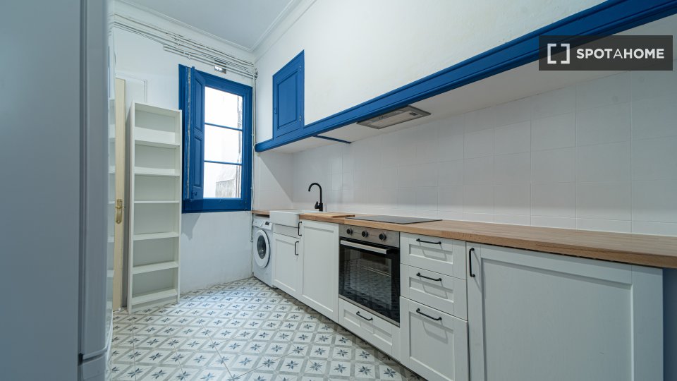 Double room Barcelona, 7 beds, 160m² — photo 7