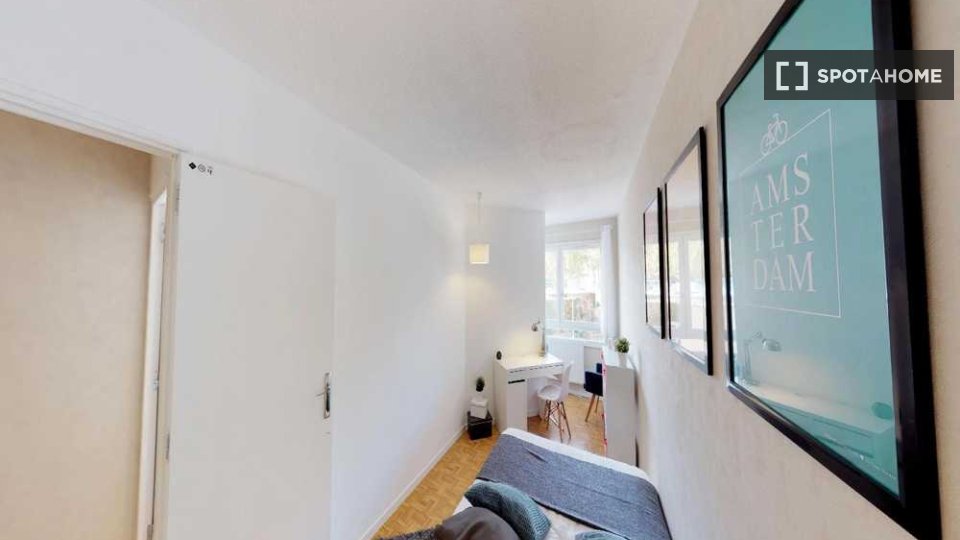 Double room Lyon, 4 beds, 70m² — photo 2