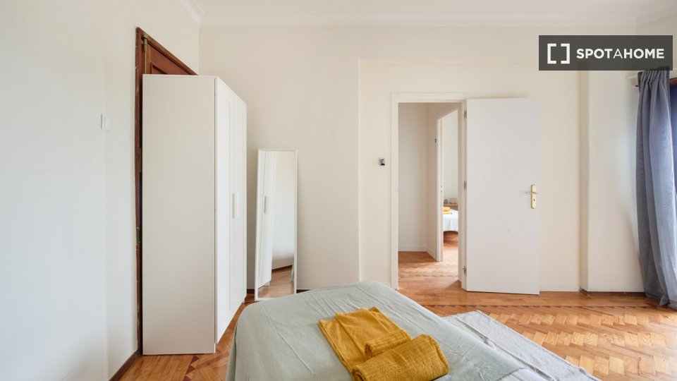 Double room Lisbon, 8 beds — photo 18