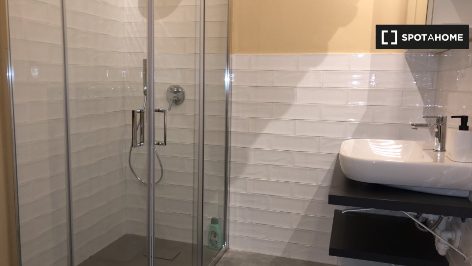 Apartment Milan, 1 bed, 56m² — photo 18