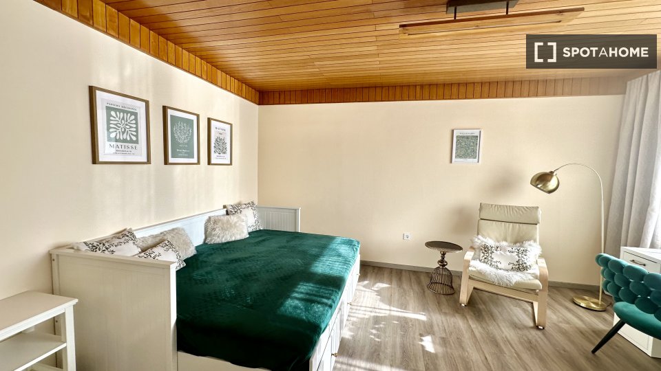 Double room Ljubljana, 3 beds, 90m² — photo 28