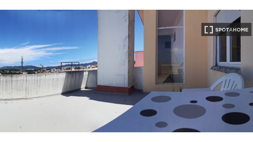 Apartment Lisbon, 2 beds — photo 16