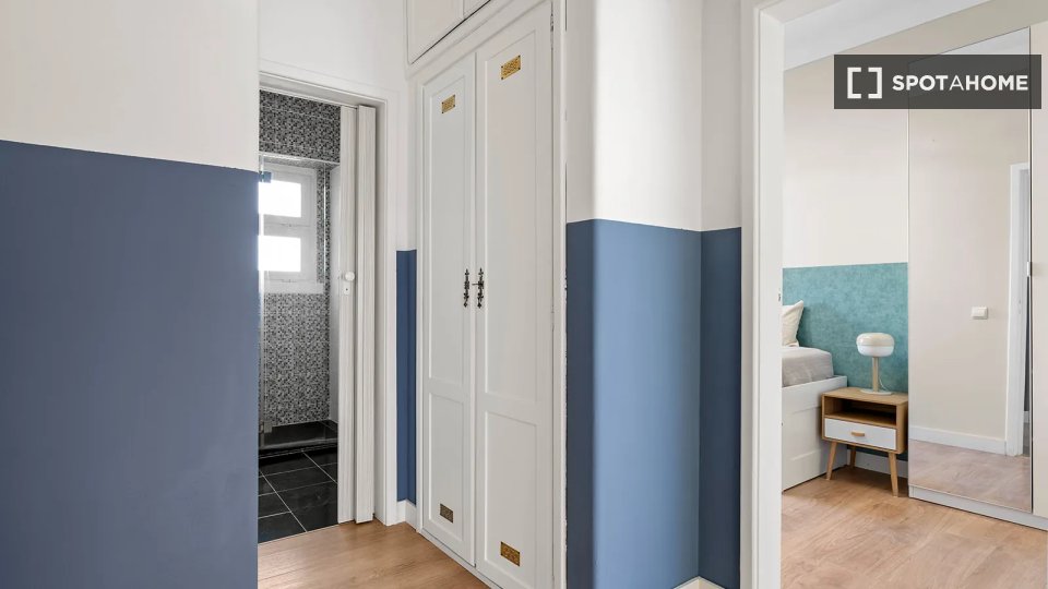Double room Lisbon, 5 beds — photo 19