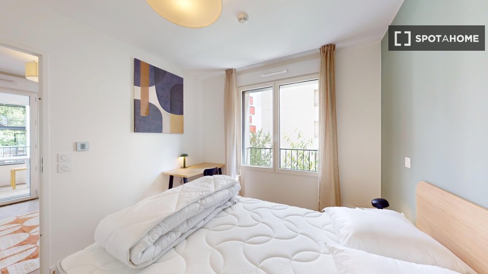 Double room Paris, 2 beds — photo 11