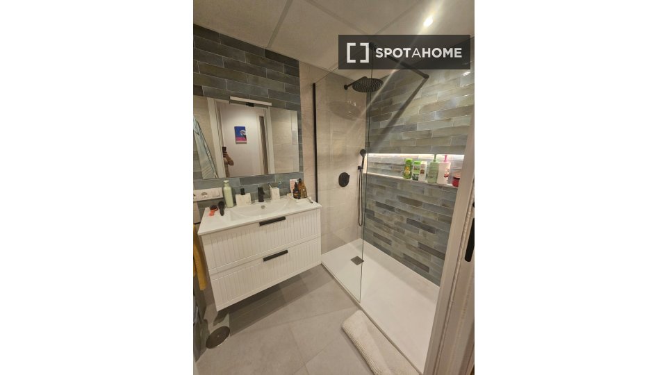 Apartment Alicante, 2 beds, 70m² — photo 13