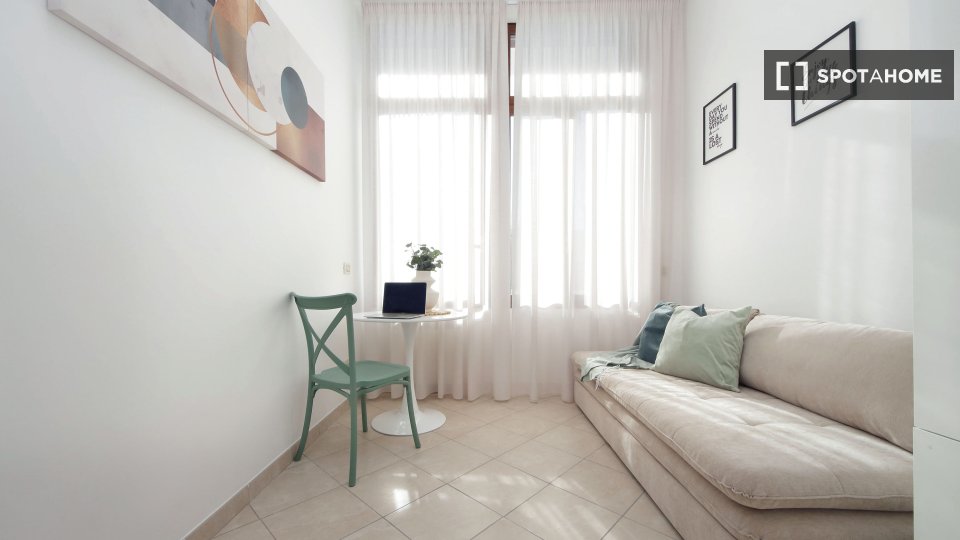 Apartment Rome, 1 bed — photo 18