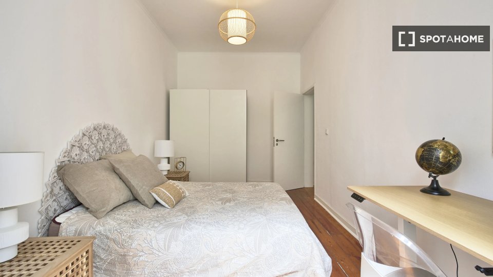Double room Lisbon, 13 beds — photo 3