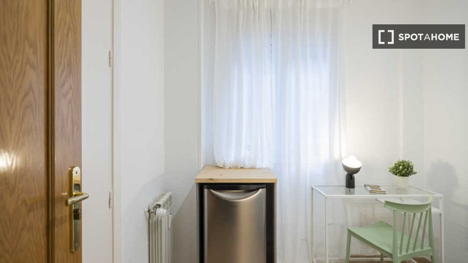 Double room Madrid, 25 beds — photo 31