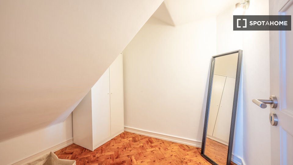 Double room Lisbon, 4 beds — photo 2