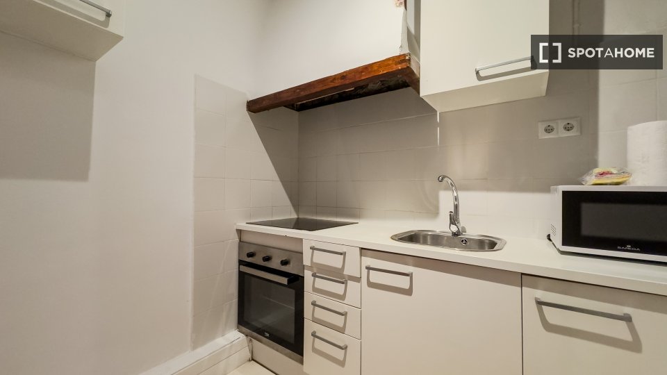 Apartment mono Barcelona, 40m² — photo 5