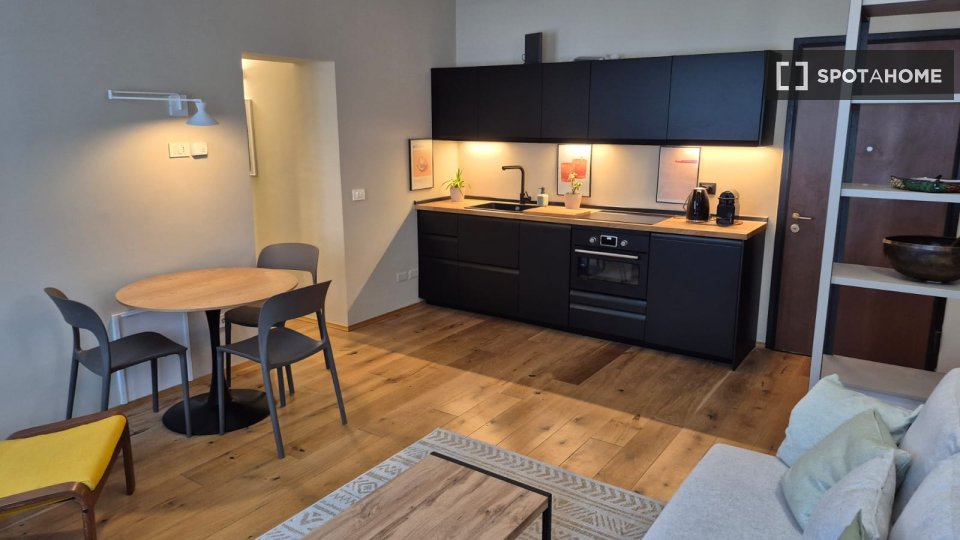 Apartment Milan, 1 bed, 53m² — photo 6