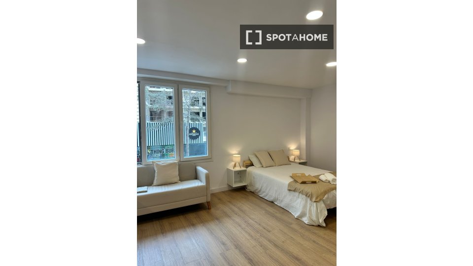 Double room Las_Palmas_De_Gran_Canaria, 6 beds — photo 5