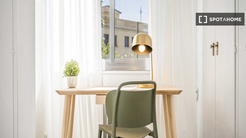 Double room Madrid, 16 beds — photo 44