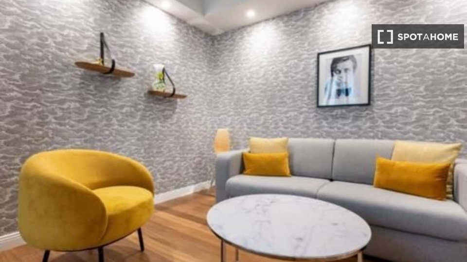 Apartment Milan, 1 bed, 80m² — photo 3