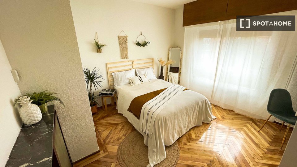 Double room Madrid, 7 beds — photo 22