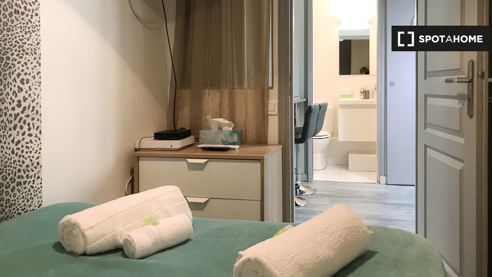 Apartment Paris, 1 bed, 18m² — photo 8