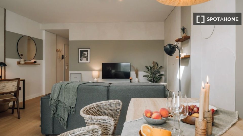 Apartment Lisbon, 1 bed — photo 13