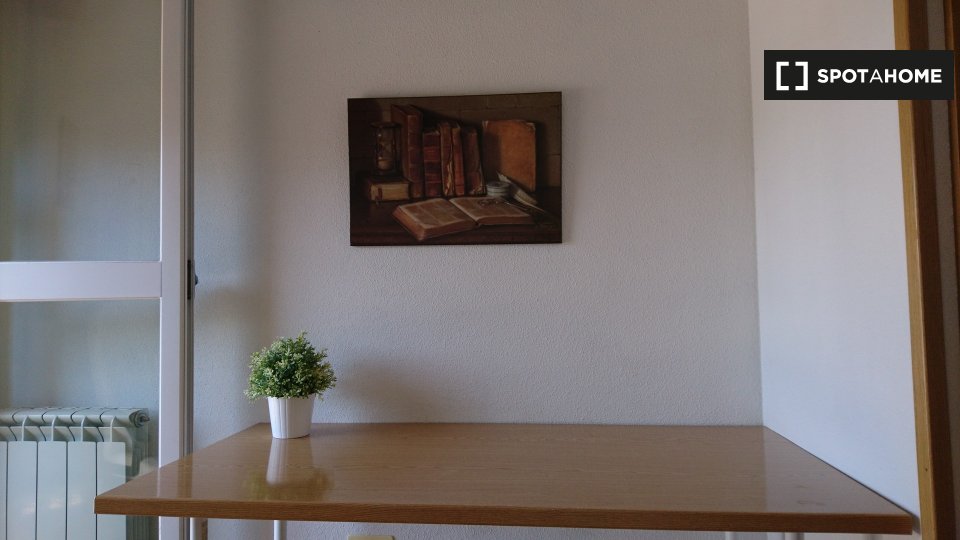 Double room Alcala_De_Henares, 1 bed — photo 1