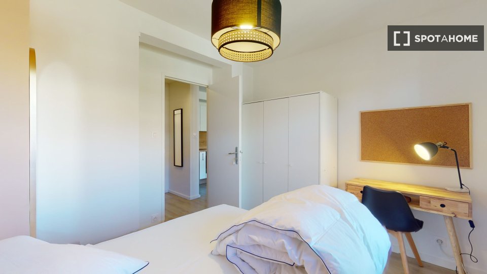 Double room Marseille, 9 beds — photo 12