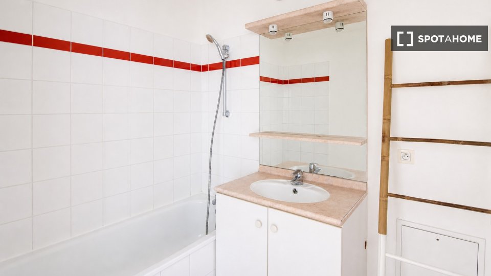 Chambre double Paris, 4 chambres — photo 34