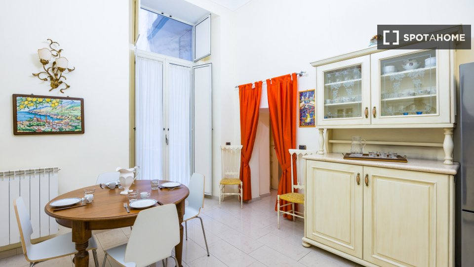 Apartment Naples, 1 bed — photo 5