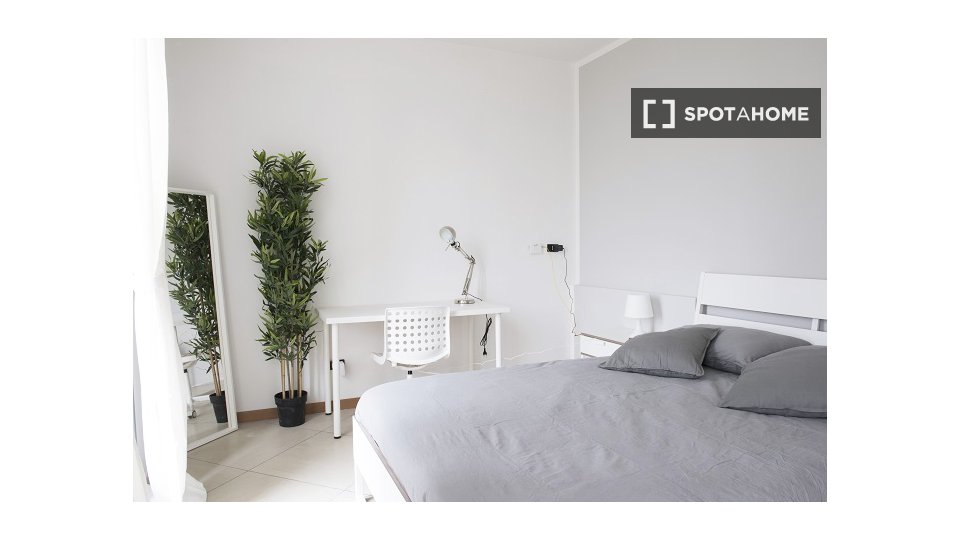 Double room Milan, 7 beds, 130m² — photo 2