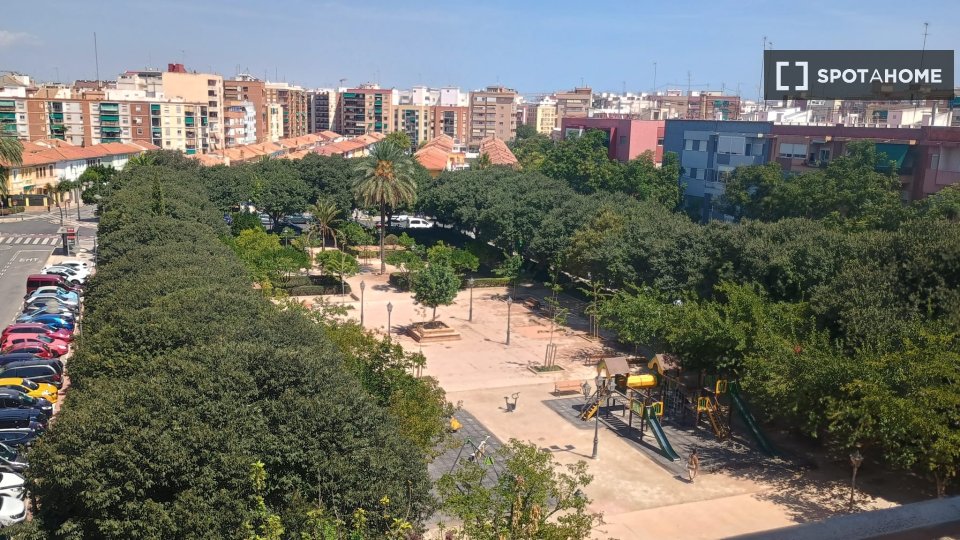 Appartamento Valencia, 1 camera, 80m² — foto 9