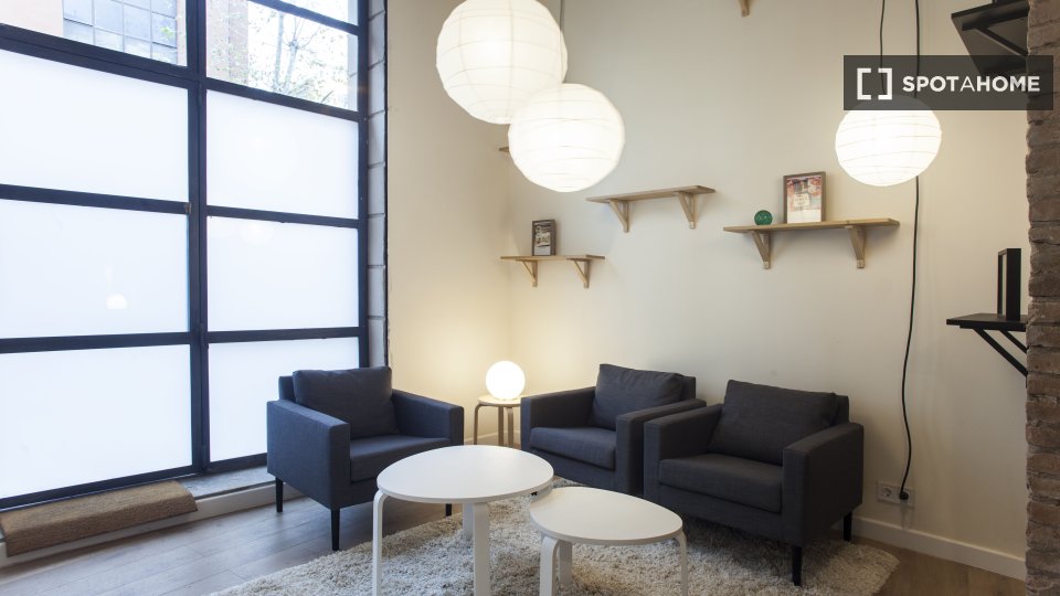 Apartment Barcelona, 1 bed, 85m² — photo 8