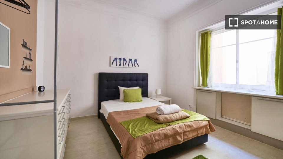 Double room Lisbon, 20 beds — photo 31