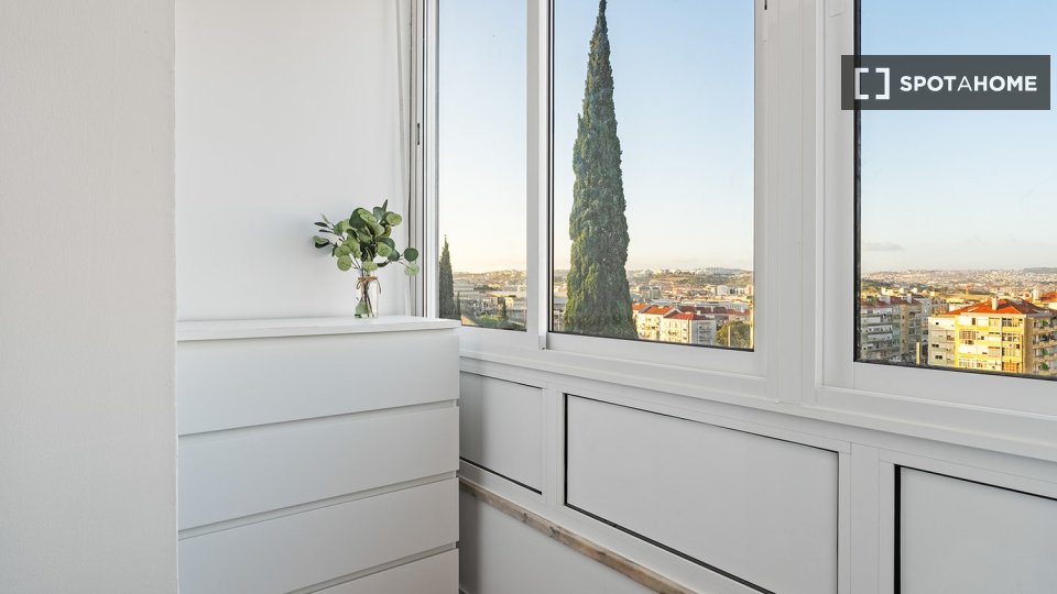 Double room Lisbon, 6 beds — photo 12