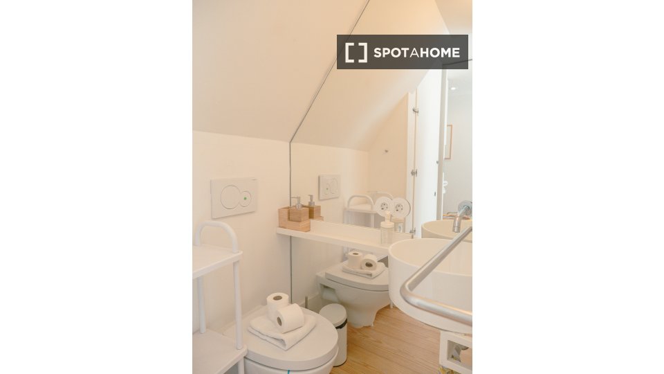Apartment Lisbon, 1 bed, 78m² — photo 4