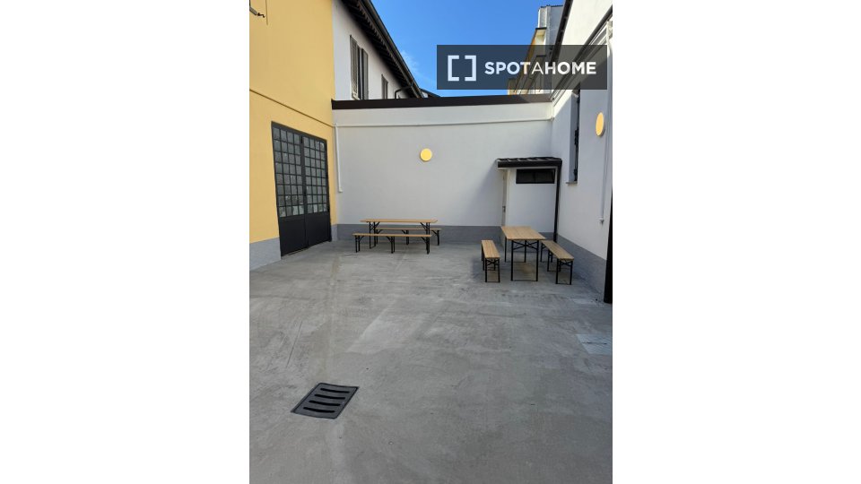 Double room Milan, 4 beds — photo 1