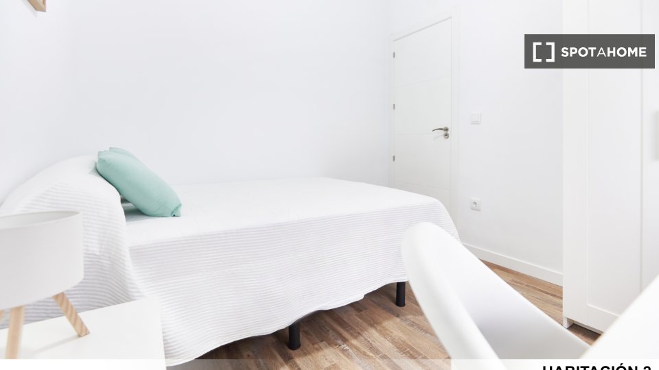 Double room Seville, 4 beds — photo 15