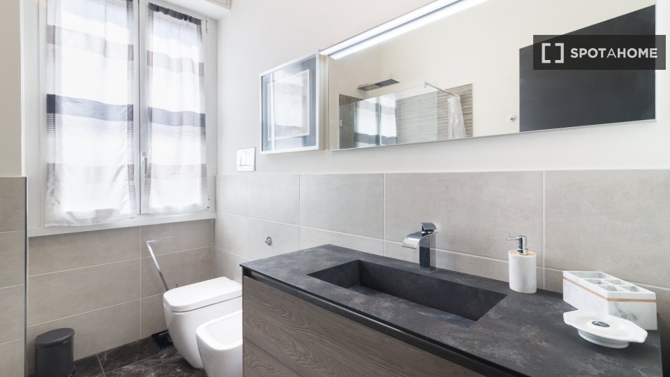 Apartment Milan, 1 bed, 70m² — photo 4