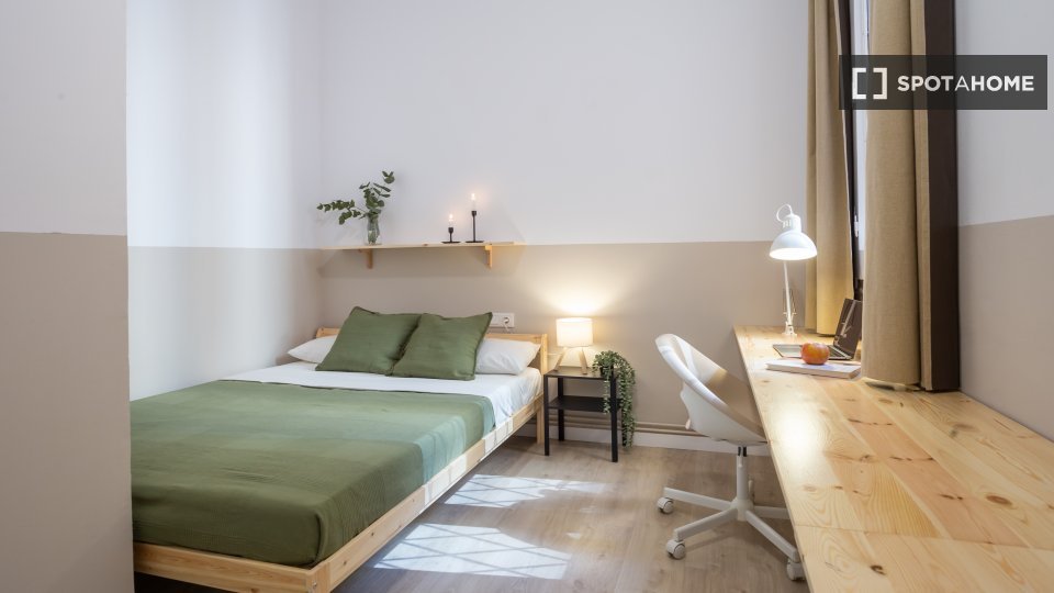 Double room Barcelona, 4 beds, 90m² — photo 18