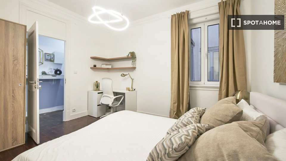 Double room Lisbon, 7 beds — photo 12