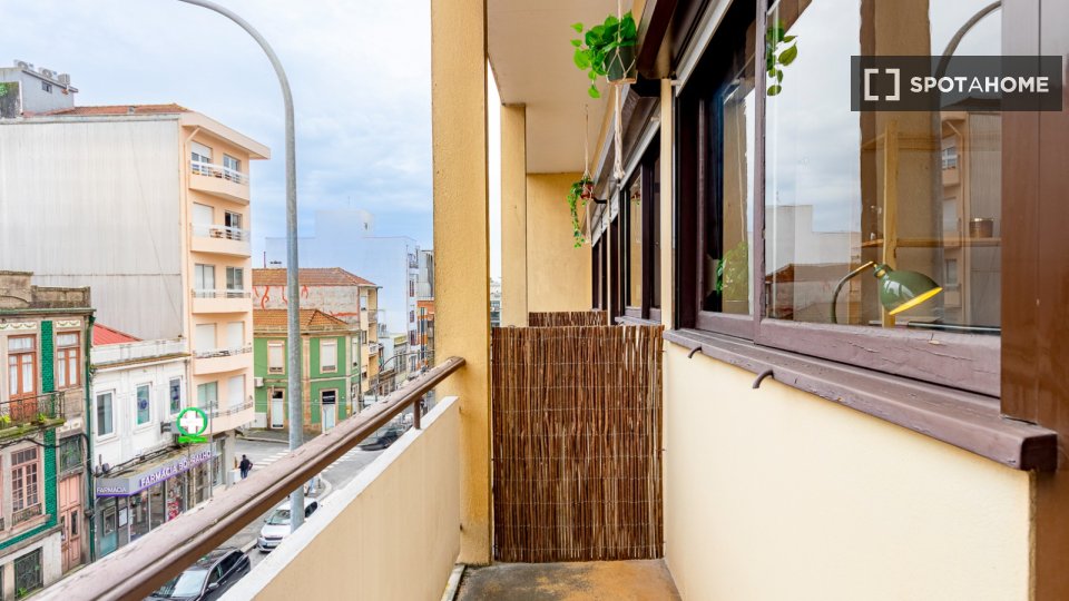 Double room Porto, 4 beds, 160m² — photo 8