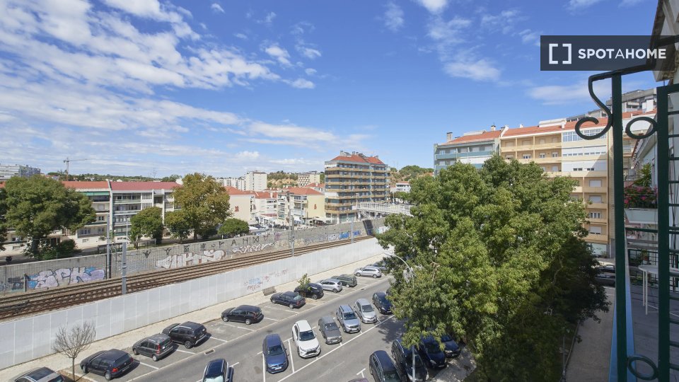 Double room Lisbon, 6 beds — photo 15