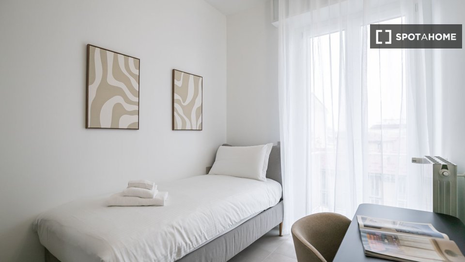 Apartment Milan, 4 beds, 125m² — photo 12