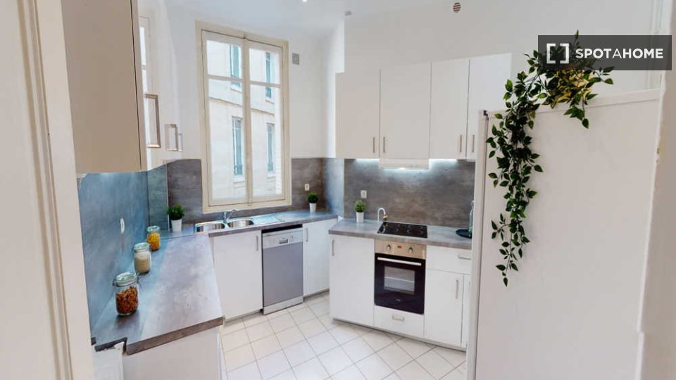 Double room Paris, 8 beds, 200m² — photo 6