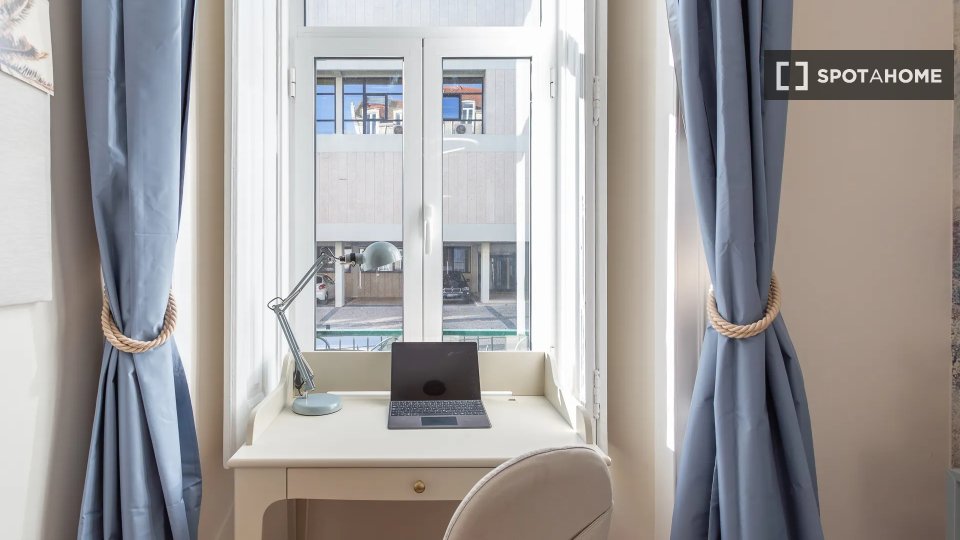 Double room Lisbon, 6 beds — photo 4