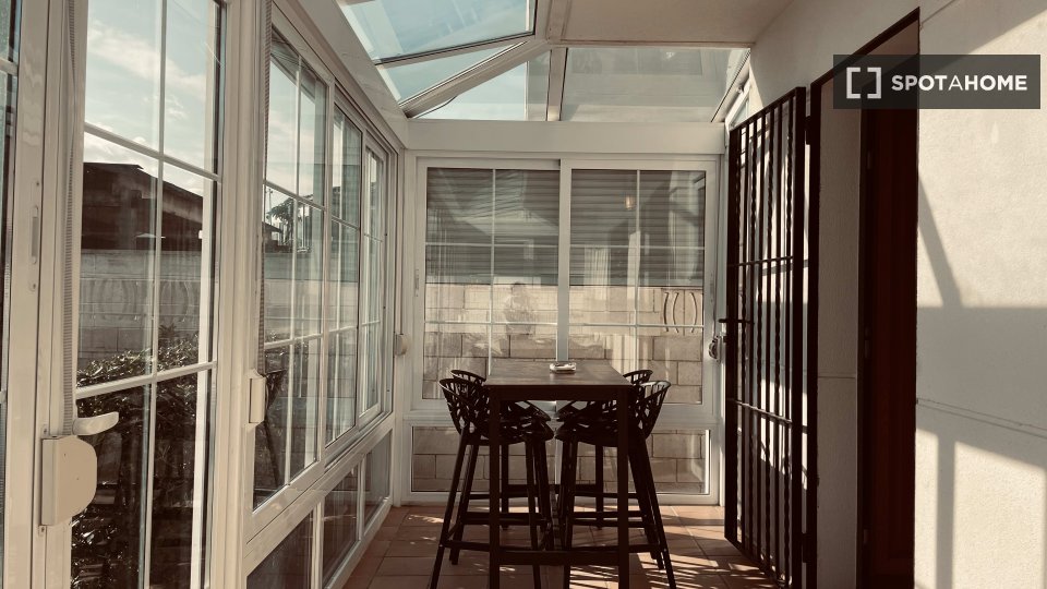 Apartment Valencia, 2 beds, 280m² — photo 11